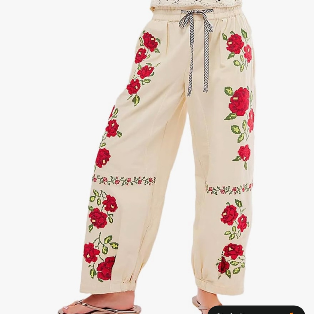 Floral Embroidered Cream Pants